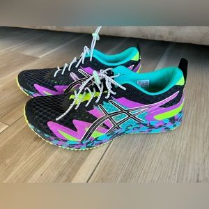 Women’s ASICS Noosa Tri 12 size 8